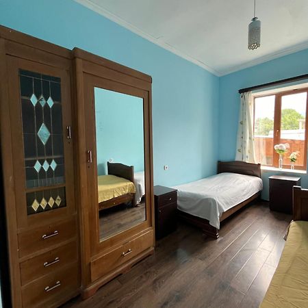 Вилла Wooden House Местия Экстерьер фото